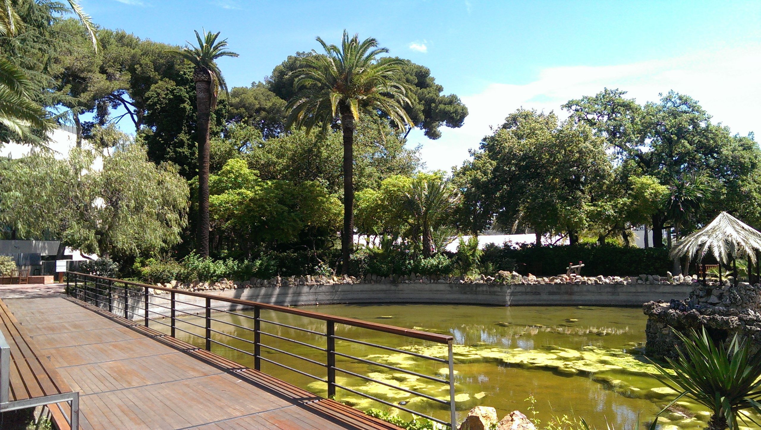 Garden walk leading towards the conference area at the Fairmont Barcelona
