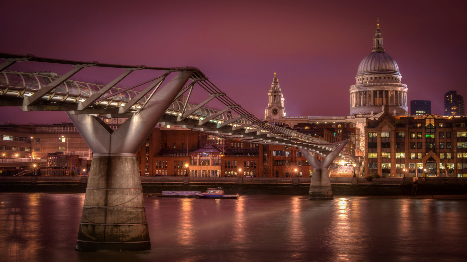 London conference venues: London skyline and city view